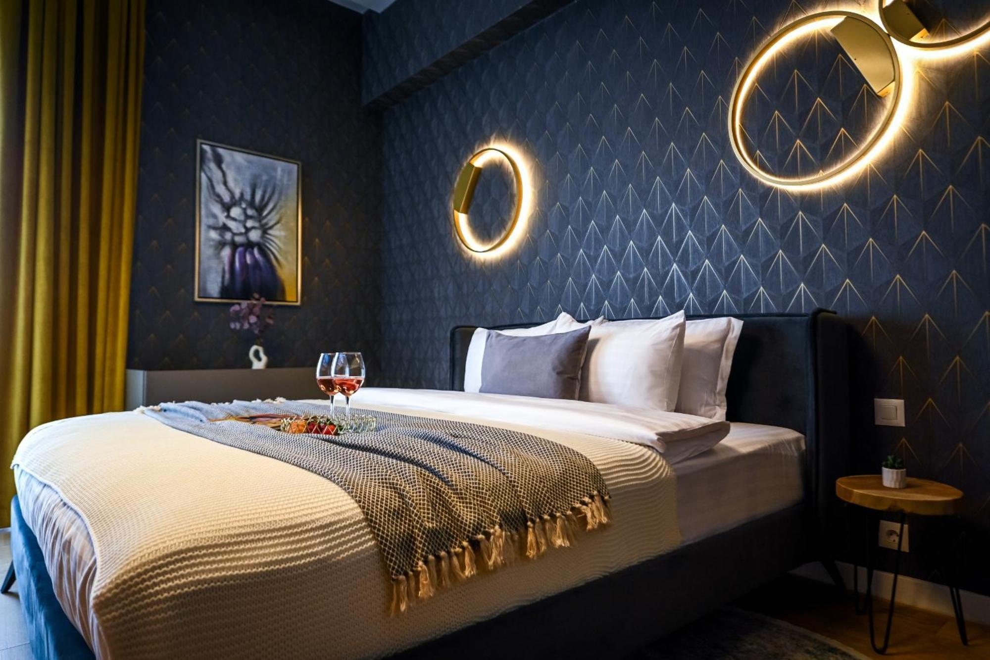 One Verdi Park Exclusive Apartments - Panoramic View & Private Parking Bucarest Chambre photo