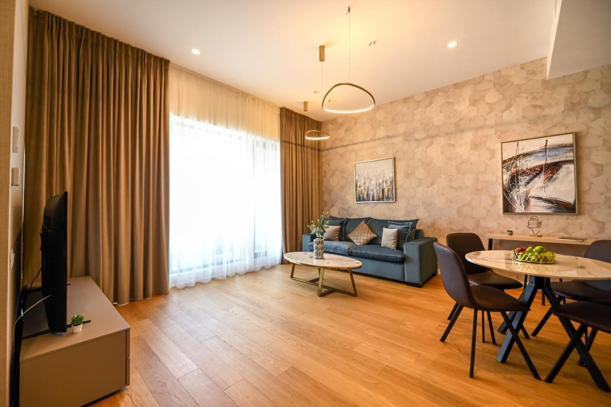One Verdi Park Exclusive Apartments - Panoramic View & Private Parking Bucarest Extérieur photo