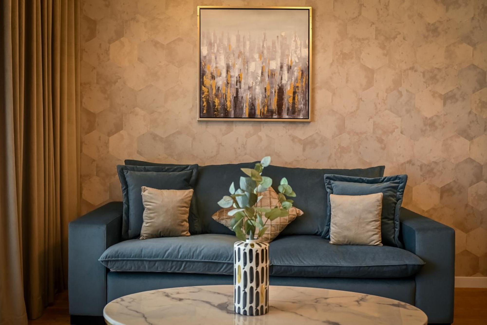 One Verdi Park Exclusive Apartments - Panoramic View & Private Parking Bucarest Chambre photo