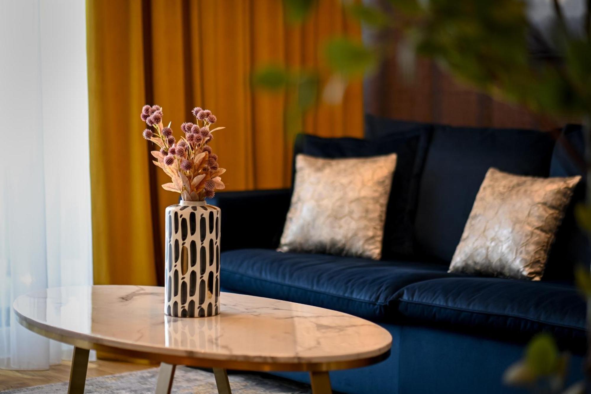 One Verdi Park Exclusive Apartments - Panoramic View & Private Parking Bucarest Chambre photo