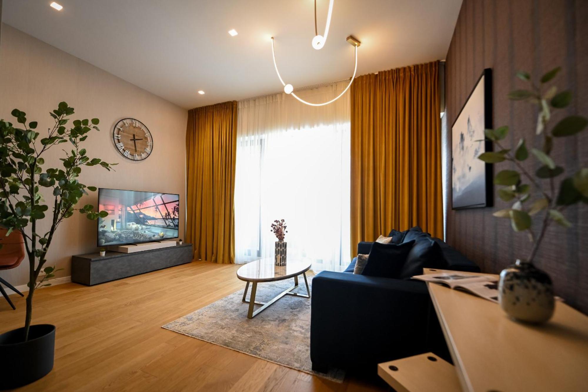 One Verdi Park Exclusive Apartments - Panoramic View & Private Parking Bucarest Chambre photo
